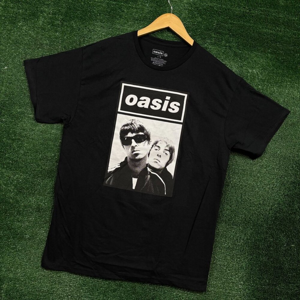 Oasis Noel & Liam Boxed Photo Rock Band T-Shirt Size Large - Picture 3 of 4
